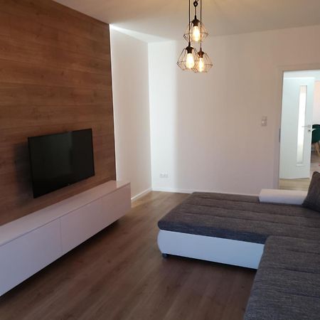 Slnecny Apartman Blizko Centra Appartement Košice Buitenkant foto